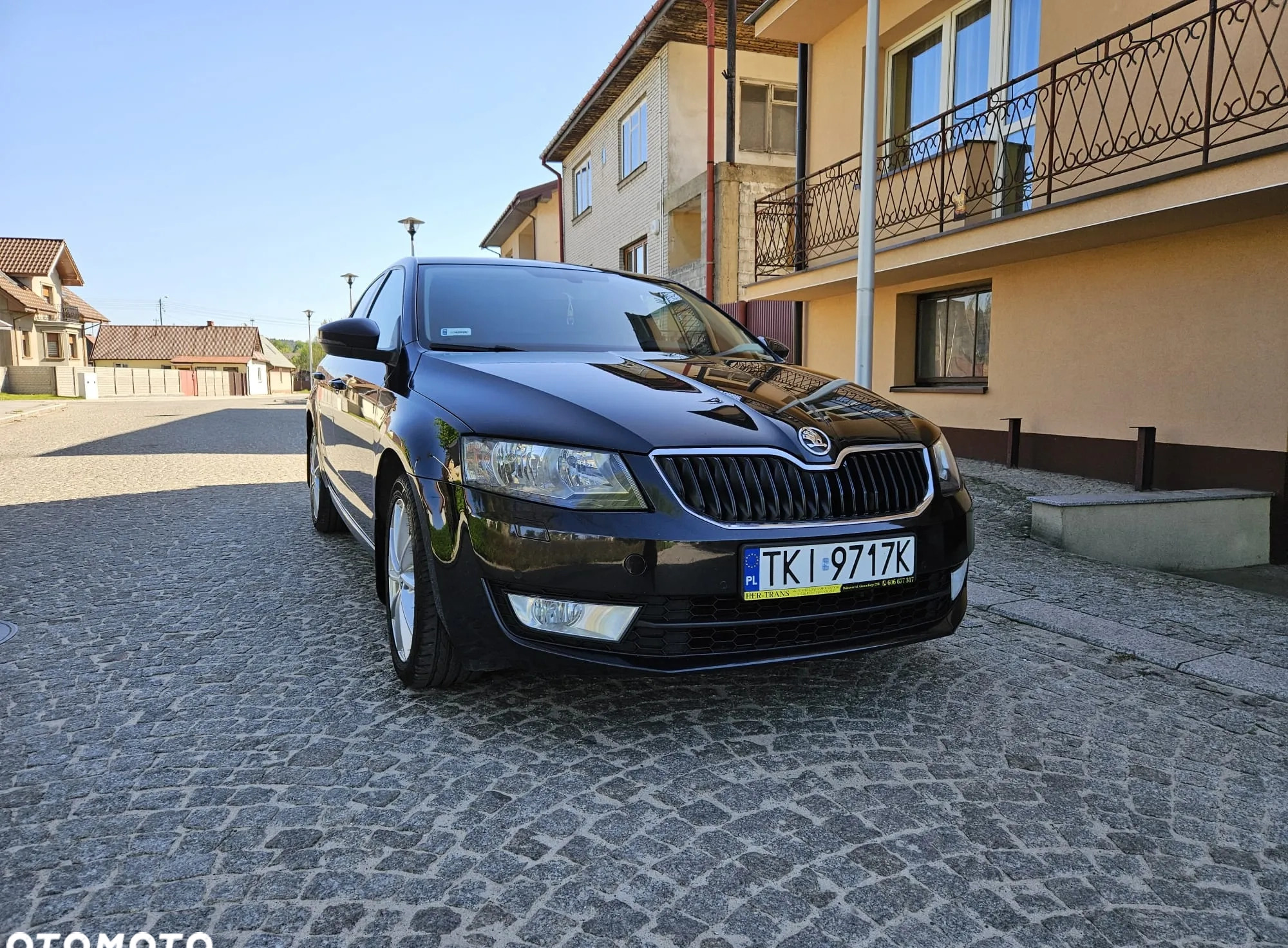 Skoda Octavia cena 39900 przebieg: 257000, rok produkcji 2015 z Daleszyce małe 326